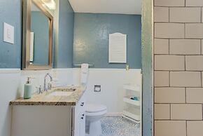 3BR Hot-tub & Dog-friendly Old Colorado City!!