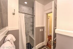 4brvictorian Mansionjust North of Downtown