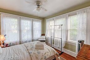 4brvictorian Mansionjust North of Downtown