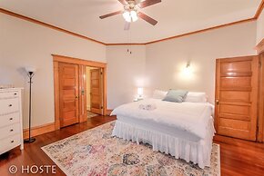 4brvictorian Mansionjust North of Downtown