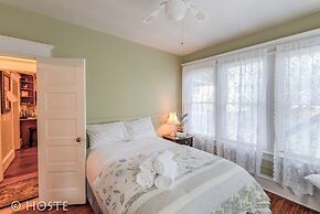 4brvictorian Mansionjust North of Downtown