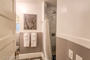 4brvictorian Mansionjust North of Downtown