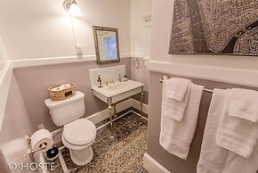 4brvictorian Mansionjust North of Downtown