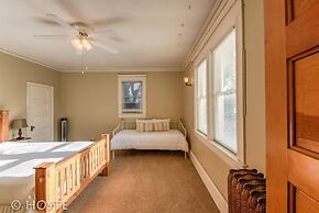 4brvictorian Mansionjust North of Downtown