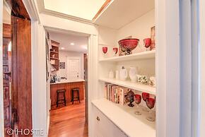 4brvictorian Mansionjust North of Downtown