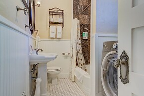 4BD Luxuryclose to Downtown3ba & Pet-friendly!!