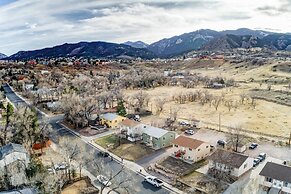 2BR Hikers Dream Red Rocks Dog-friendly!