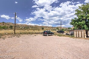 2BR Hikers Dream Red Rocks Dog-friendly!