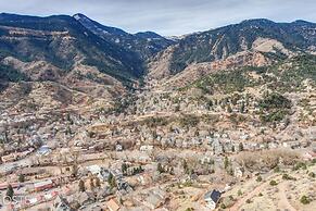 Of Manitou Springs 2min to Restaurants, Shops!