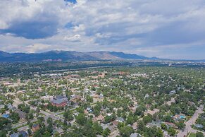 Downtown 1900 Classic 3 Bedroom Value