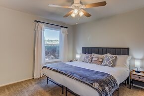 5BR Garden of the Gods is Across the Street!