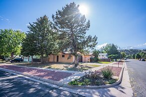 5BR Garden of the Gods is Across the Street!