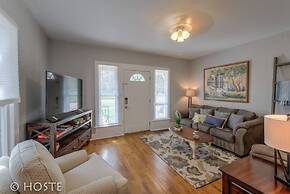 3BR Of Downtown King Bed, Dining, Has It All!