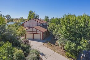 4 BR Country Home in Suburbs W/trails & Parks