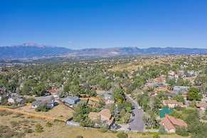 4 BR Country Home in Suburbs W/trails & Parks