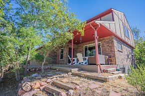 4 BR Country Home in Suburbs W/trails & Parks