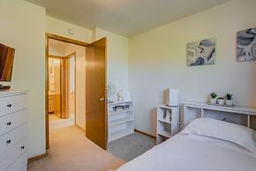 4 BR Country Home in Suburbs W/trails & Parks