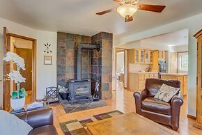 4 BR Country Home in Suburbs W/trails & Parks