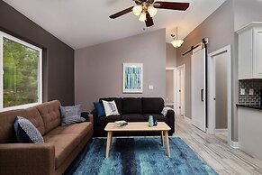 Treetop APT Café Olympic Center & Dwntwn