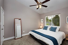 Treetop APT Café Olympic Center & Dwntwn