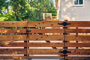 Treetop APT Café Olympic Center & Dwntwn