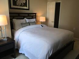 National at Ballston Metro