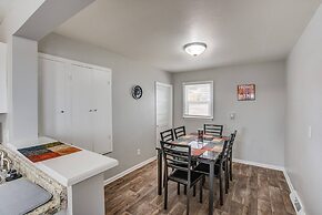2BR Olympic Training Center Dog-friendly