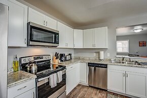 2BR Olympic Training Center Dog-friendly