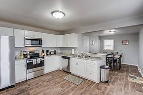 2BR Olympic Training Center Dog-friendly