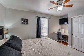 2BR Olympic Training Center Dog-friendly