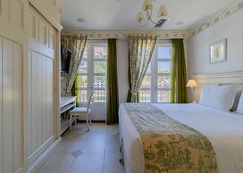 Confortáveis Studios no IL Campanario Resort ILCJR