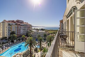Confortáveis Studios no IL Campanario Resort ILCJR