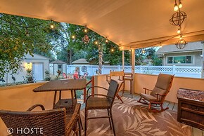 2Br Relax Lovely Home With Fairytale Garden