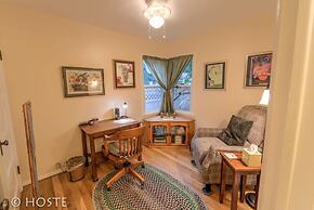 2Br Relax Lovely Home With Fairytale Garden