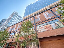 National at Ballston Place