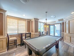 National at Ballston Place