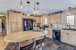 4BR Mtn Viewsgarden of the Godshot Tub, Firepit