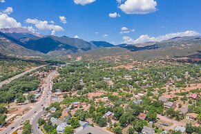 4BR Mtn Viewsgarden of the Godshot Tub, Firepit