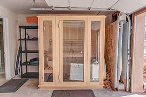 4BR Mtn Viewsgarden of the Godshot Tub, Firepit