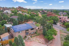 4BR Mtn Viewsgarden of the Godshot Tub, Firepit