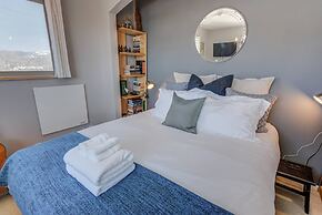 4BR Mtn Viewsgarden of the Godshot Tub, Firepit