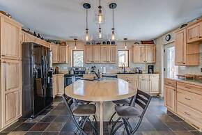 4BR Mtn Viewsgarden of the Godshot Tub, Firepit