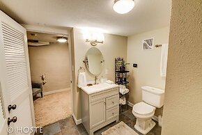 1910 Mountain View, Fire pit + Roof Deck, Downtown