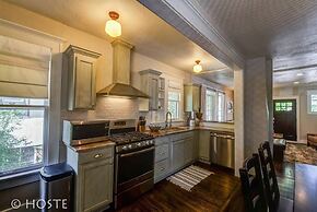 1910 Mountain View, Fire pit + Roof Deck, Downtown