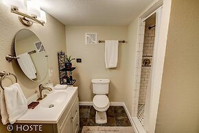 1910 Mountain View, Fire pit + Roof Deck, Downtown