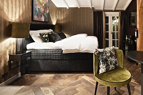 Hotel Suites Wilma J