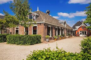 Hotel Suites Wilma J