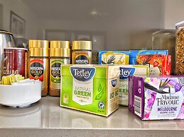 Commercial Hay Hotel