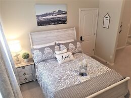 Peak Valley Manor, a Modern Farmhouse