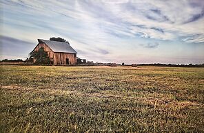 Peak Valley Manor, a Modern Farmhouse
